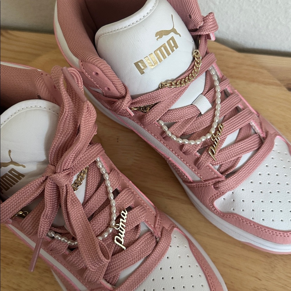PUMA Rebound Layup Bling Glow Womens Basketball Shoes new 6.5 pink - Picture 3 of 8